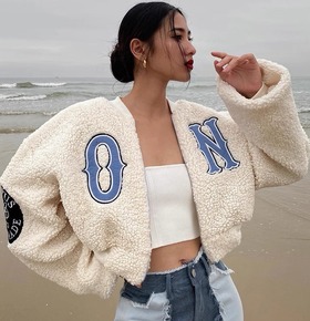 時尚質感羊羔毛拉鍊短版外套