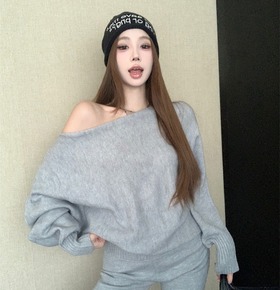 出清無退換｜套裝寬領縮口針織毛衣+短褲