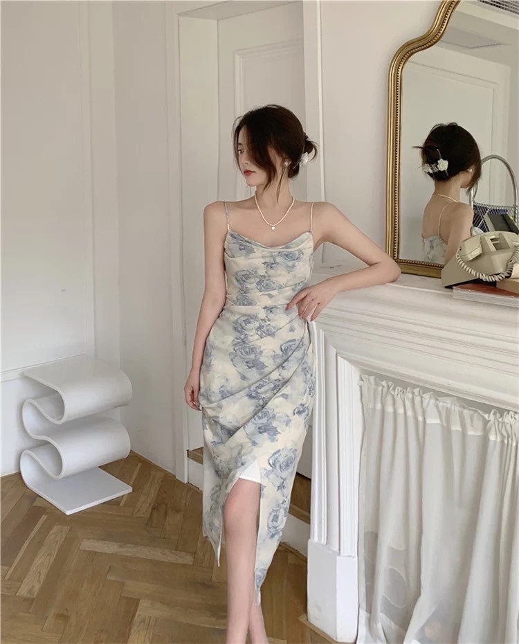 浪漫大花細肩垂領長洋_828f21f307abdb6b34e22b6d220c31f3.jpg