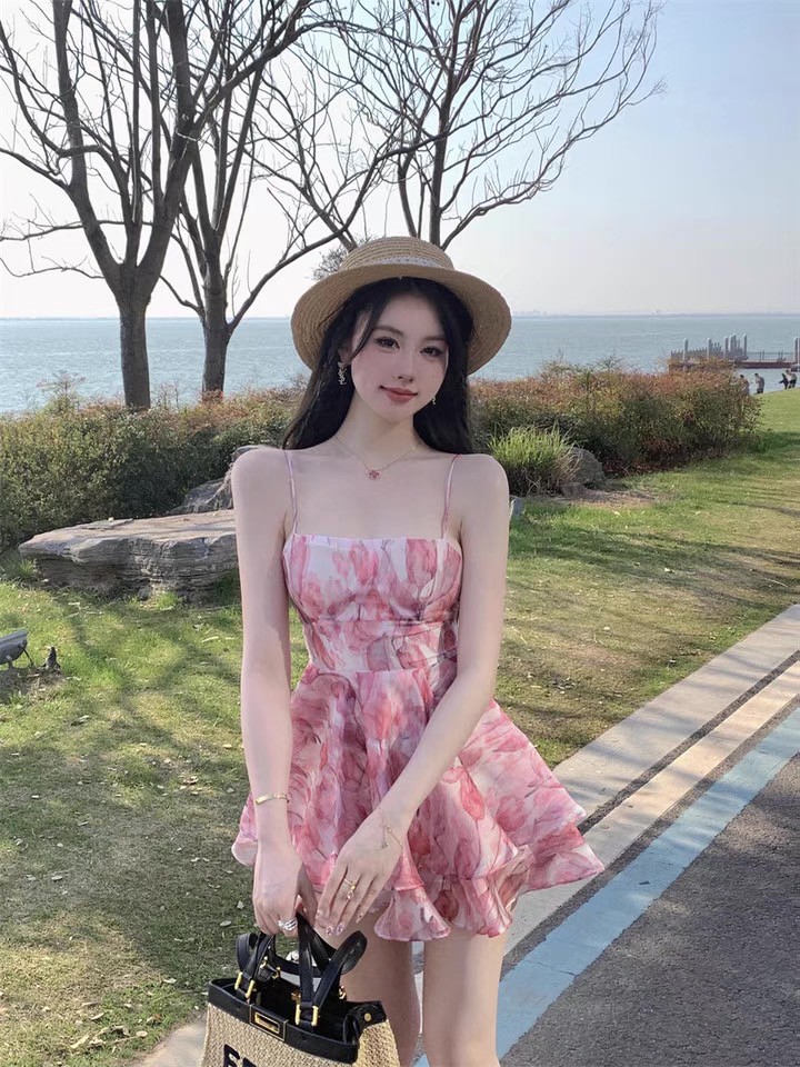 法式碎花細肩收腰洋裝_a38d815afa5610747348637de3c0ae43.jpg