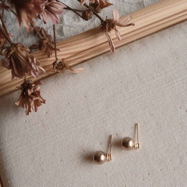 (秋冬限定新色)黛安娜王妃珍珠耳環(琥珀棕)