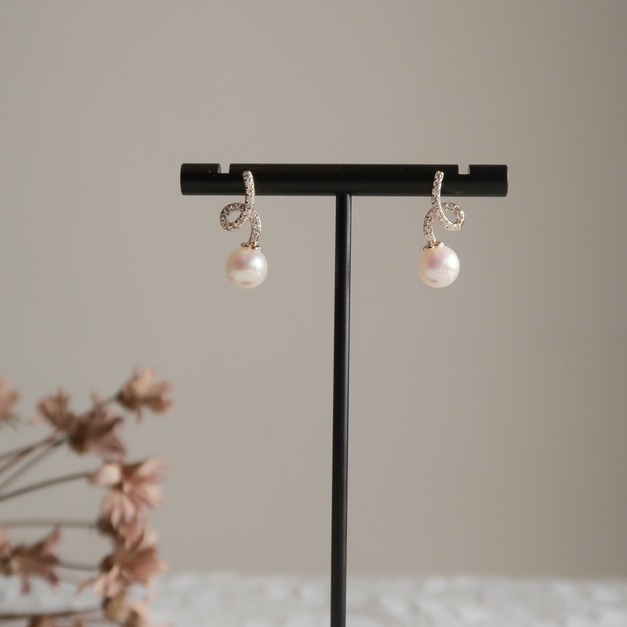 名媛羊角圈圈珍珠耳環