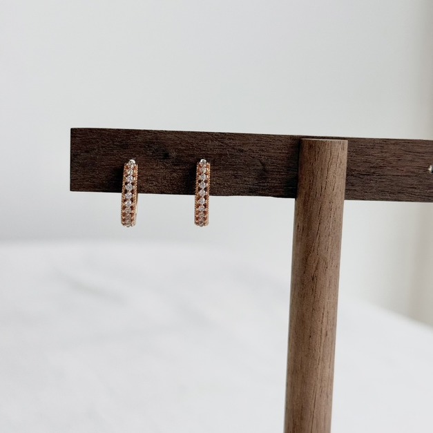 （無法錯過）鏤空碎鑽耳扣