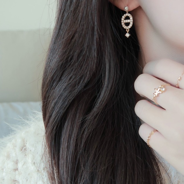 (闆娘私心最愛)奢華碎鑽豬鼻鋯石耳環