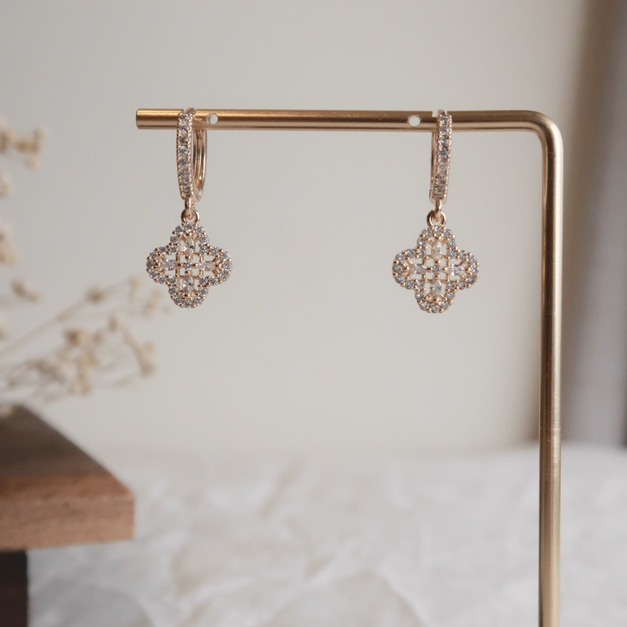 闆娘推薦!極致閃耀四葉草耳扣