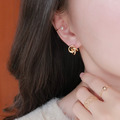 清甜小珍珠耳骨夾_2