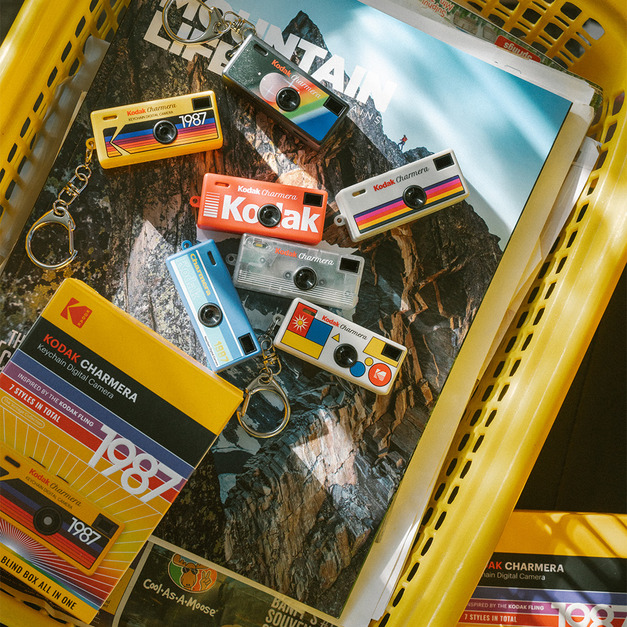 【預購】Kodak Charmera 迷你數位相機鑰匙圈盲盒 ( 內附 Kodak 32G SD card 乙張 )