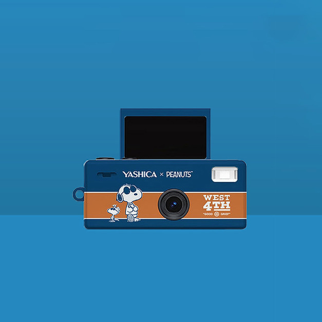 【YASHICA日本雅西卡 × PEANUTS史努比】聯名Funtastic趣味鑰匙圈迷你數位相機 - 籃球史努比