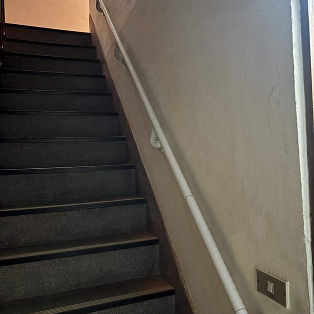 訂製長扶手｜樓梯扶手｜行徑扶手