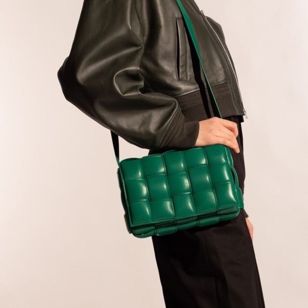 BOTTEGAVENETA綠色編織单肩包