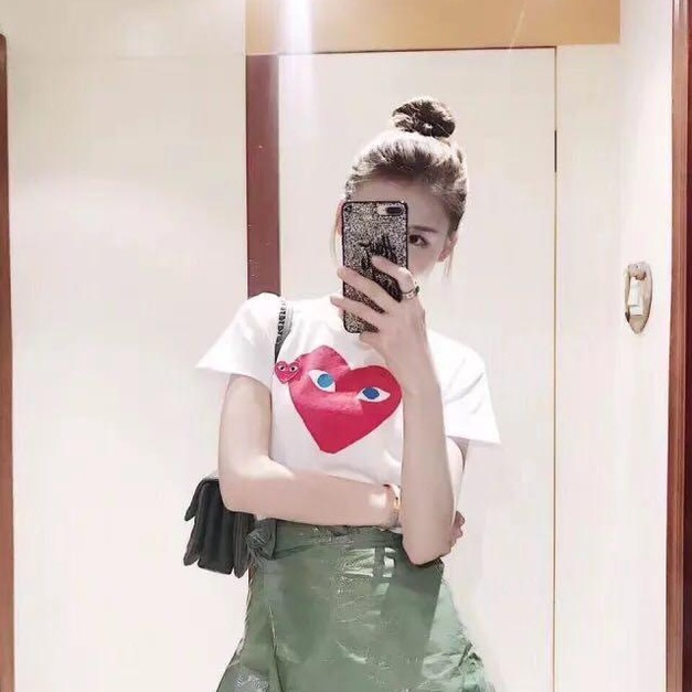 川久保玲Comm desPLAY系列白色爱心logo印花T恤