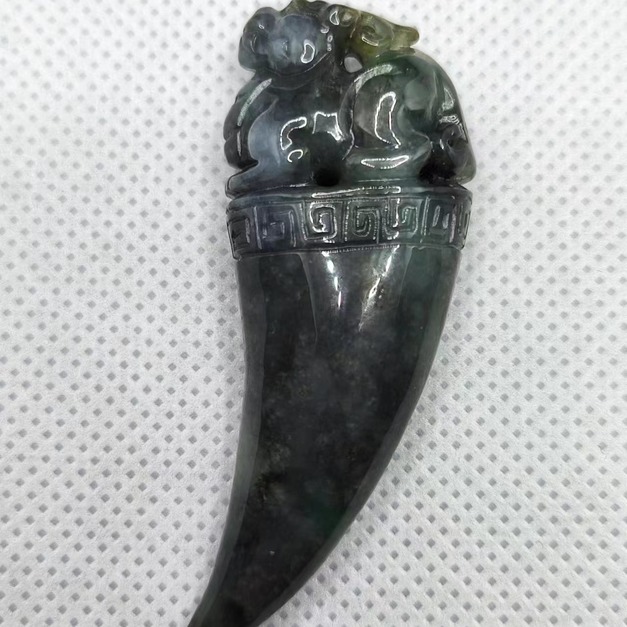 天然緬甸翡翠A貨 龍牙墜飾