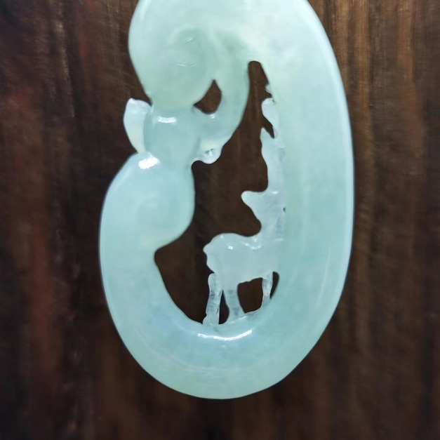 天然緬甸翡翠A貨  小鹿墜飾