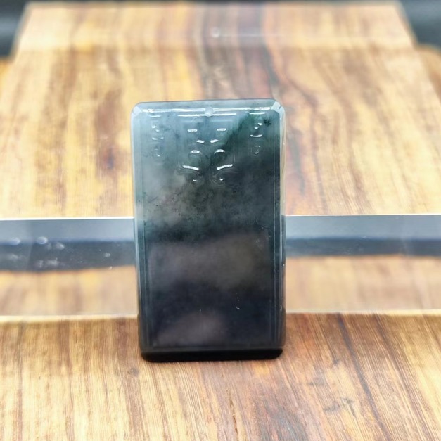 天然緬甸翡翠A貨 仿古牌墜飾