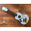 ♪ Your Music 愉耳樂器♪ 新手入門 可愛卡通彩色21吋烏克麗麗-灰色米奇款 附琴袋匹克_1