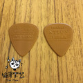 ♪Your Music 愉耳樂器♪PICKBOY 奶茶色立體英文字樣pick 吉他 烏克麗麗匹克1.00mm