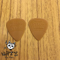 ♪Your Music 愉耳樂器♪PICKBOY 奶茶色立體英文字樣pick 吉他 烏克麗麗匹克0.50mm