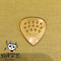 ♪Your Music 愉耳樂器♪PICKBOY 透明黃孔洞pick 吉他 烏克麗麗匹克0.70mm