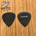 ♪Your Music 愉耳樂器♪PICKBOY黑色立體英文字樣pick 吉他 烏克麗麗匹克1.00mm