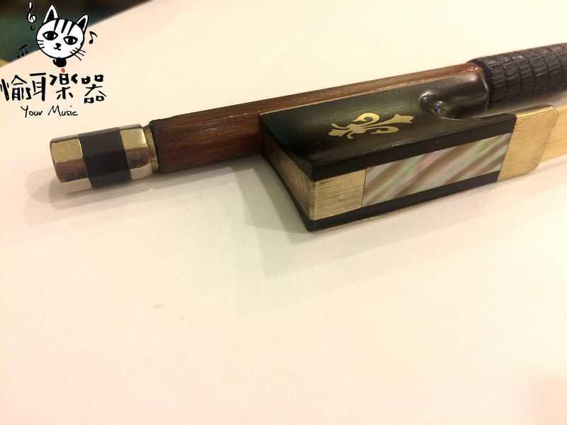 ♪ Your Music 愉耳樂器♪ 高級小提琴弓 八角弓 4/4 3/4 1/2 1/4全尺寸供應 高級小提琴弓 八角弓 4/4 3/4 1/2 1/4全尺寸供應 第 2 張圖片｜三峽弦樂器